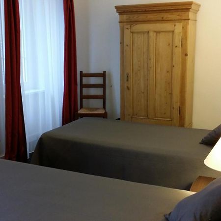Hotel La Roche Du Marais Omonville-la-Petite Esterno foto