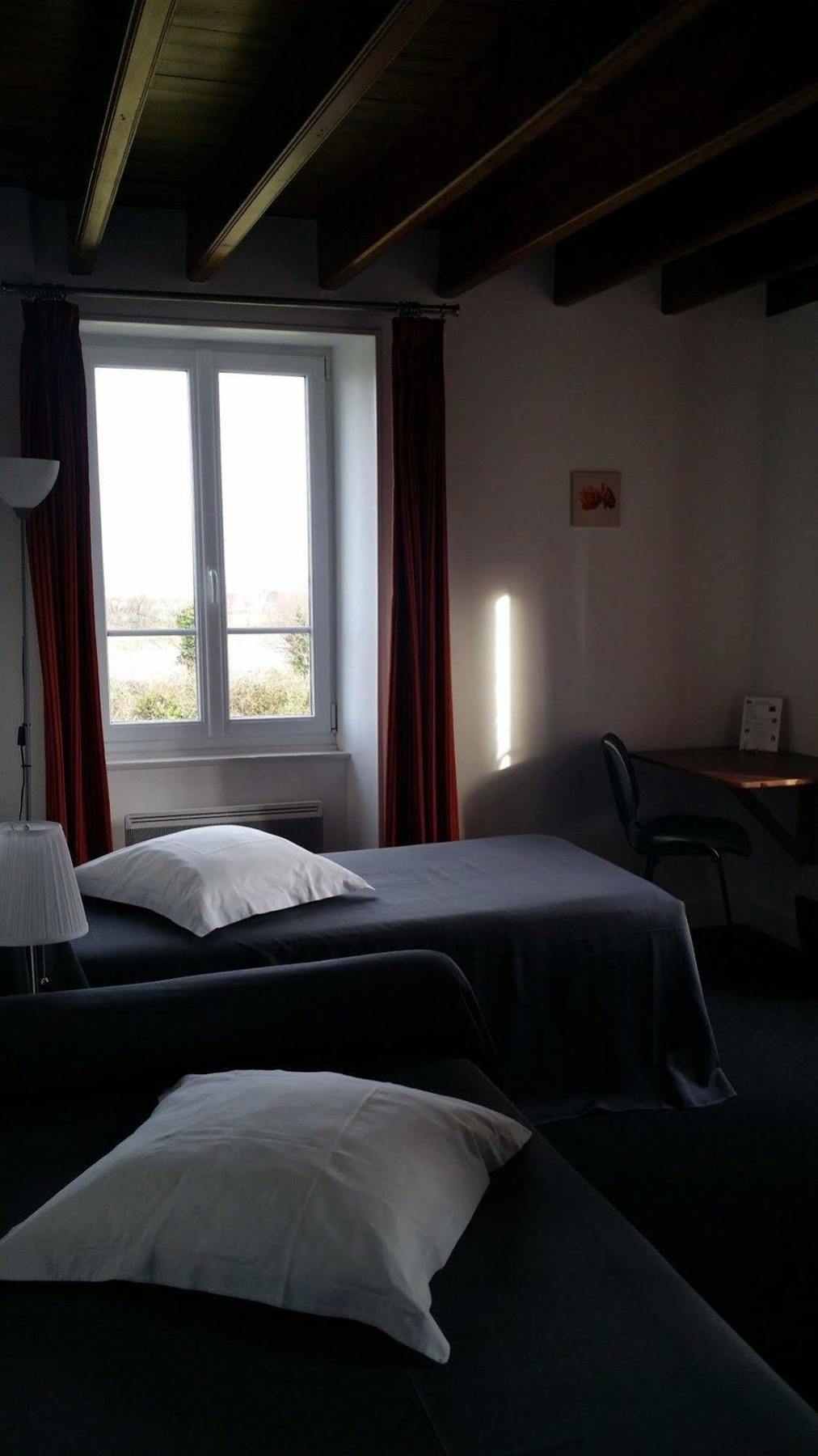 Hotel La Roche Du Marais Omonville-la-Petite Esterno foto